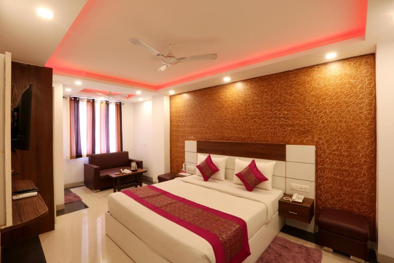 Hotel Square Stay New Delhi Exterior photo