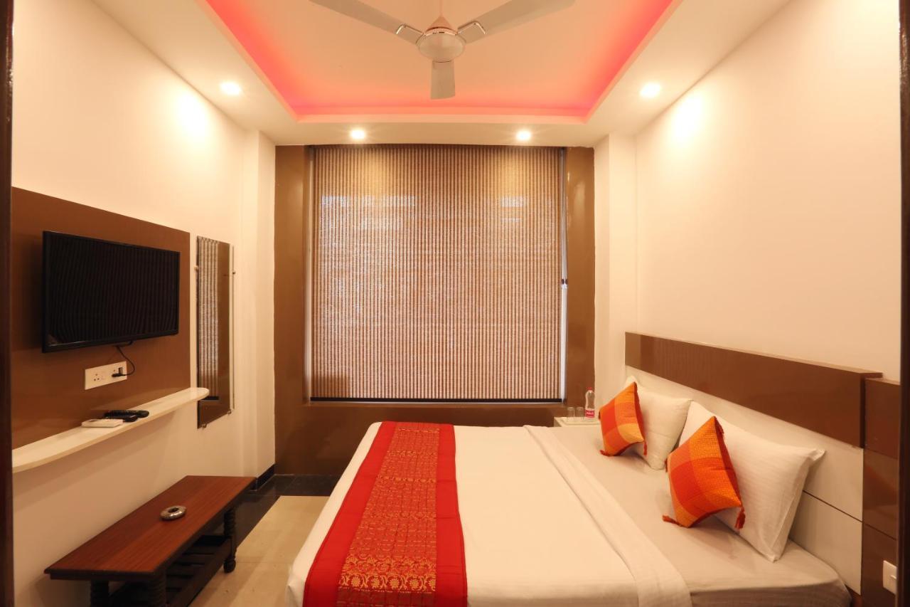 Hotel Square Stay New Delhi Exterior photo